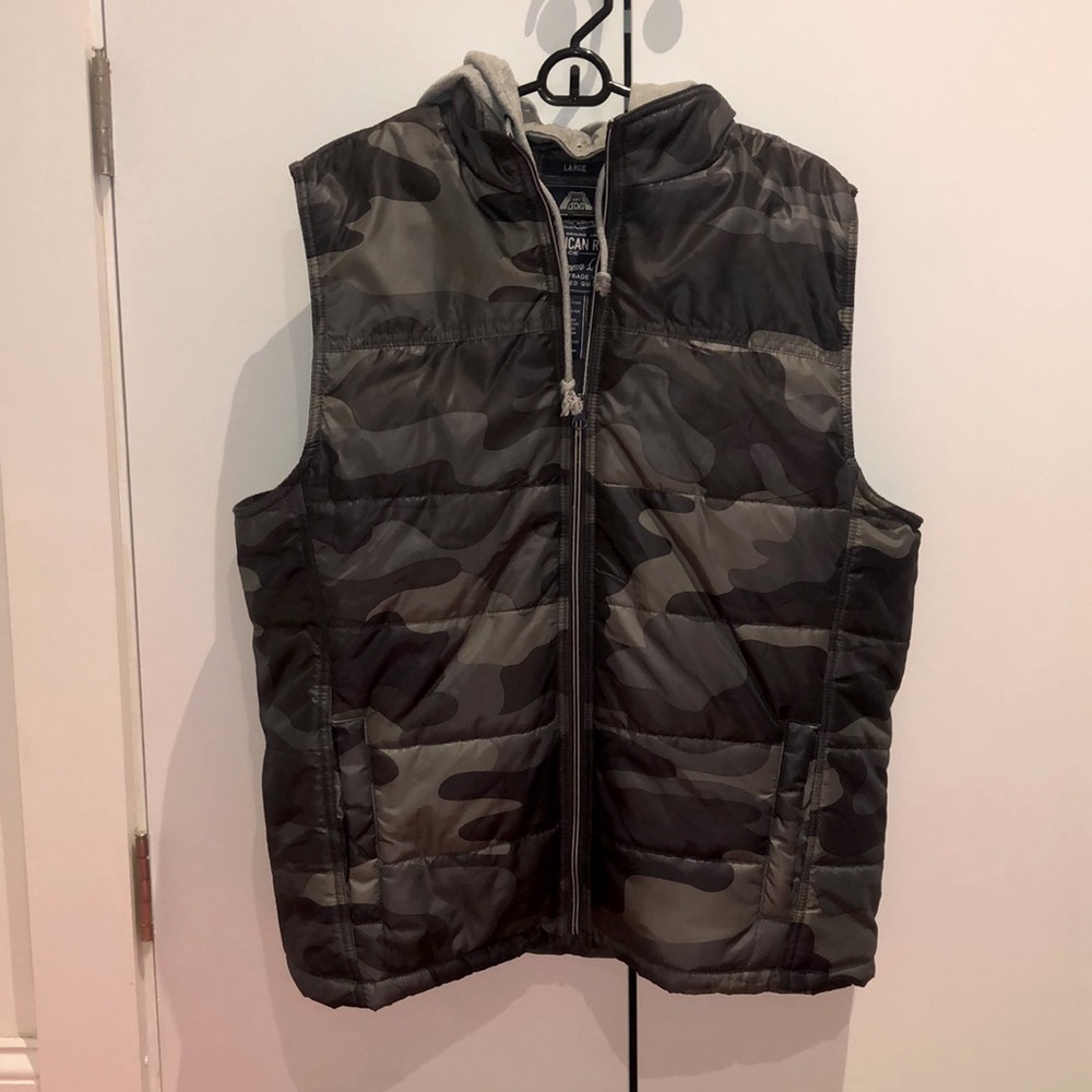 American Rag Camo Vest with hood
